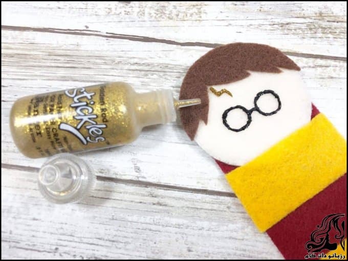 https://up.rozbano.com/view/3379271/Making%20a%20Harry%20Potter%20bookmark-08.jpg