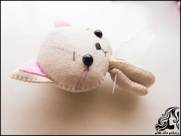 https://up.rozbano.com/view/3247456/Making%20a%20cat%20felt%20doll-09.jpg