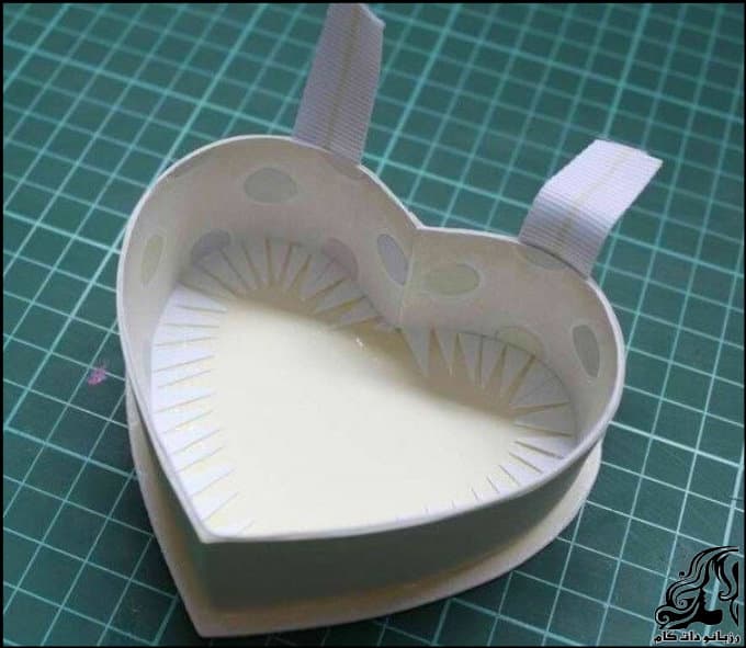 https://up.rozbano.com/view/3022517/Making%20heart%20shaped%20gift%20box-04.jpg
