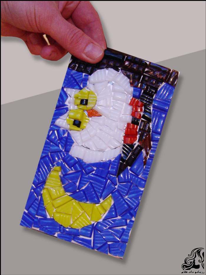 https://up.rozbano.com/view/2700148/Mosaic%20tile%20on%20wood-10.jpeg