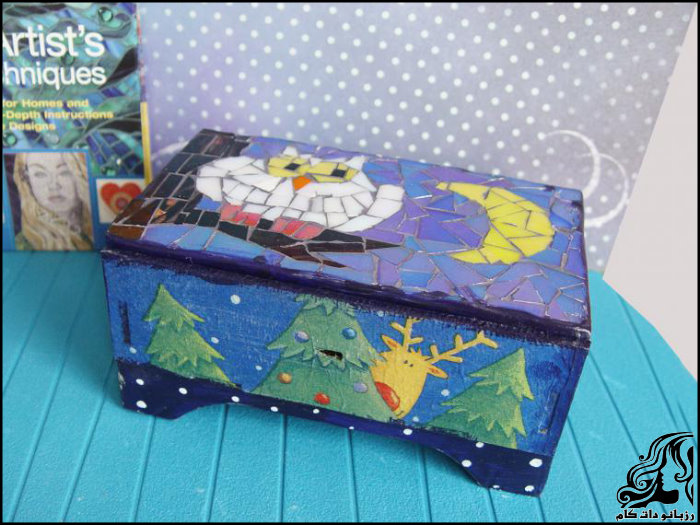 https://up.rozbano.com/view/2700167/Mosaic%20tile%20on%20wood-28.jpeg