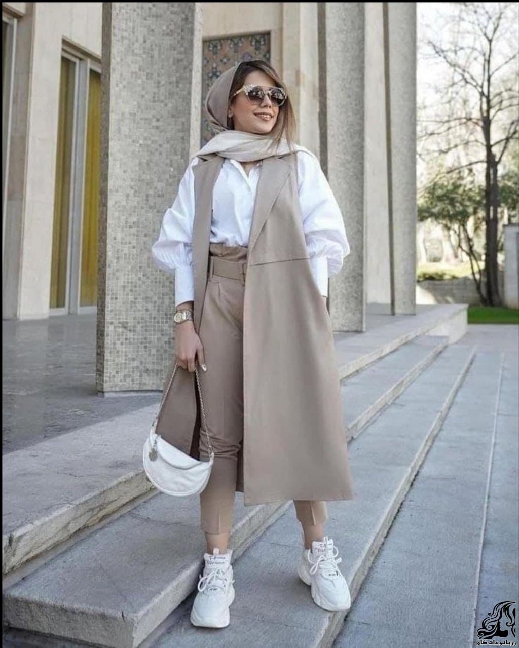 https://up.rozbano.com/view/3475068/New%20model%20of%20manteau%20for%20Nowruz-11.jpg