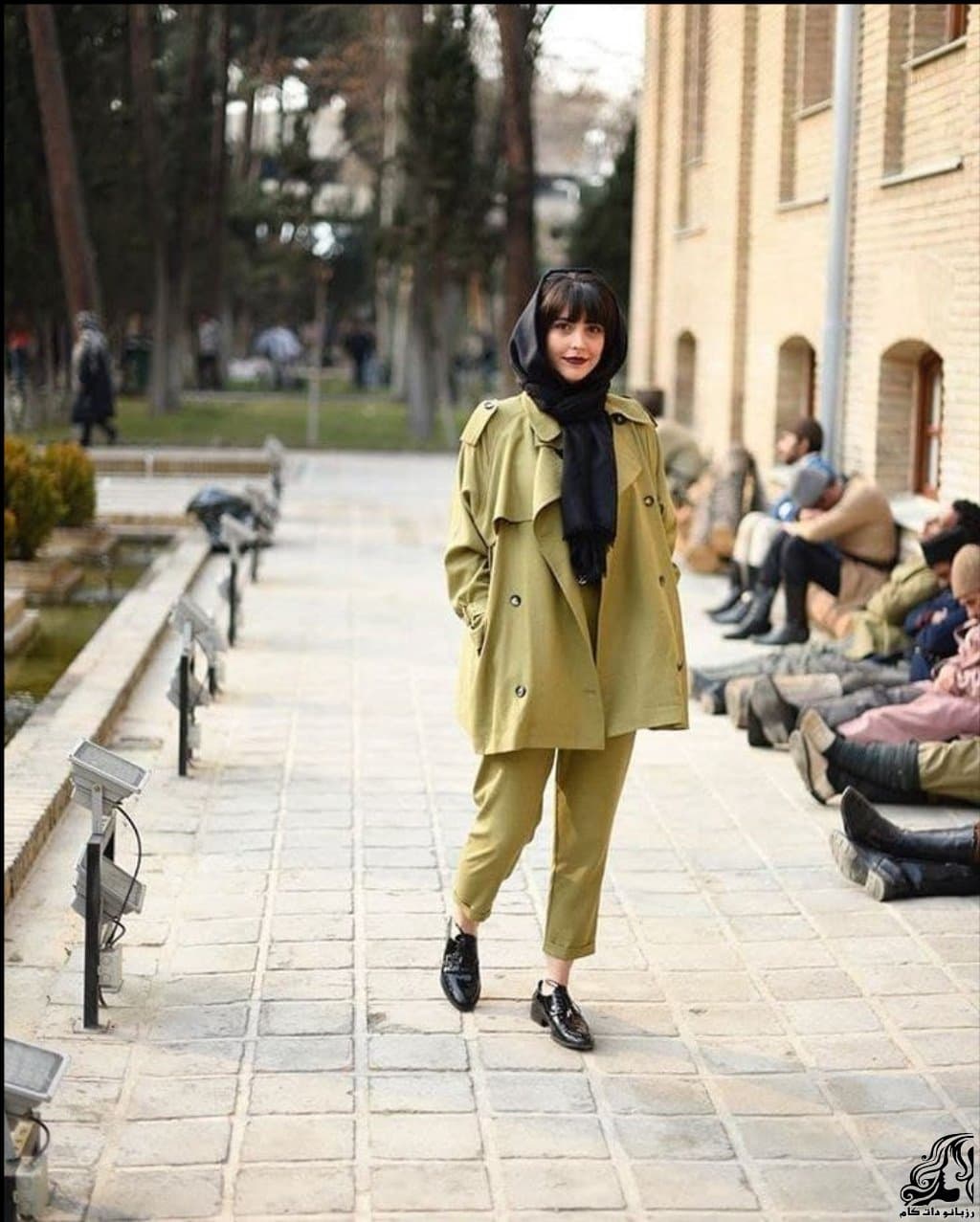 https://up.rozbano.com/view/3475071/New%20model%20of%20manteau%20for%20Nowruz-13.jpg
