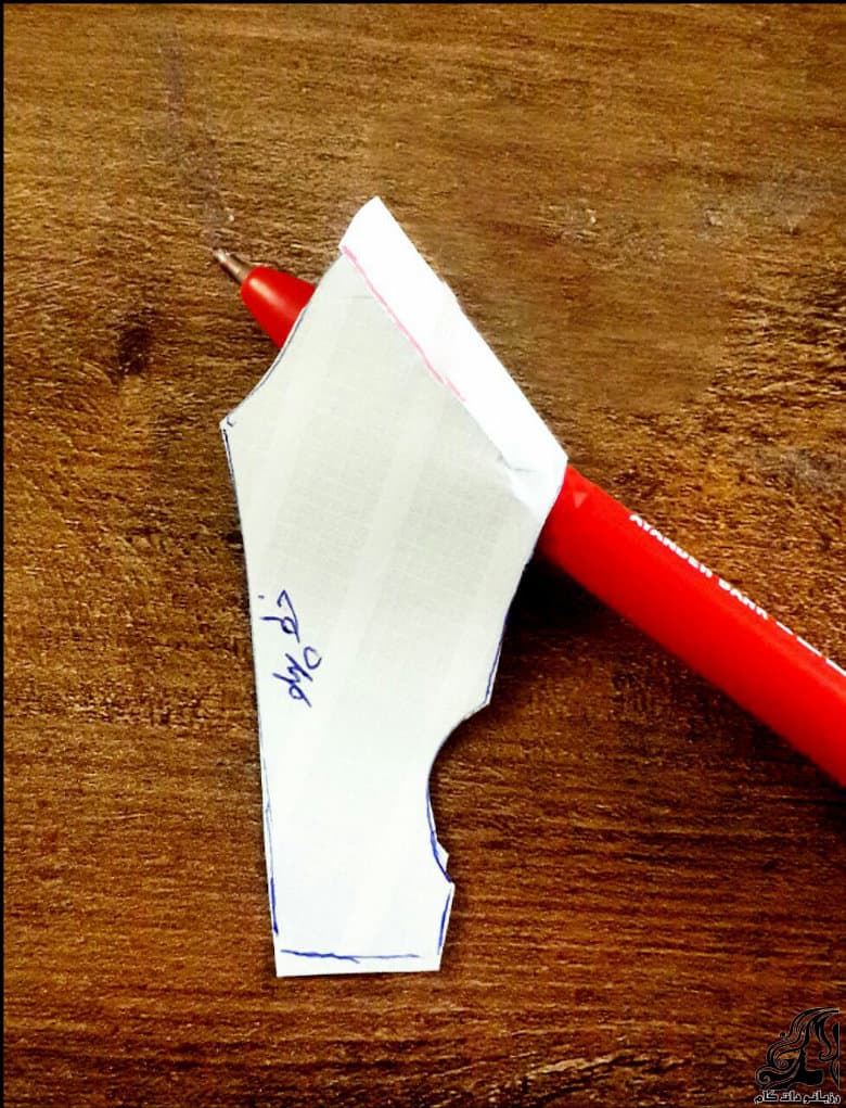 https://up.rozbano.com/view/3635161/Paper%20sewing%20funnel%20sleeves%20tutorial-12.jpg