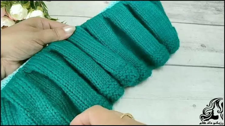 https://up.rozbano.com/view/3757682/Pleating%20the%20fabric%20for%20the%20skirt%20tutorial.webp