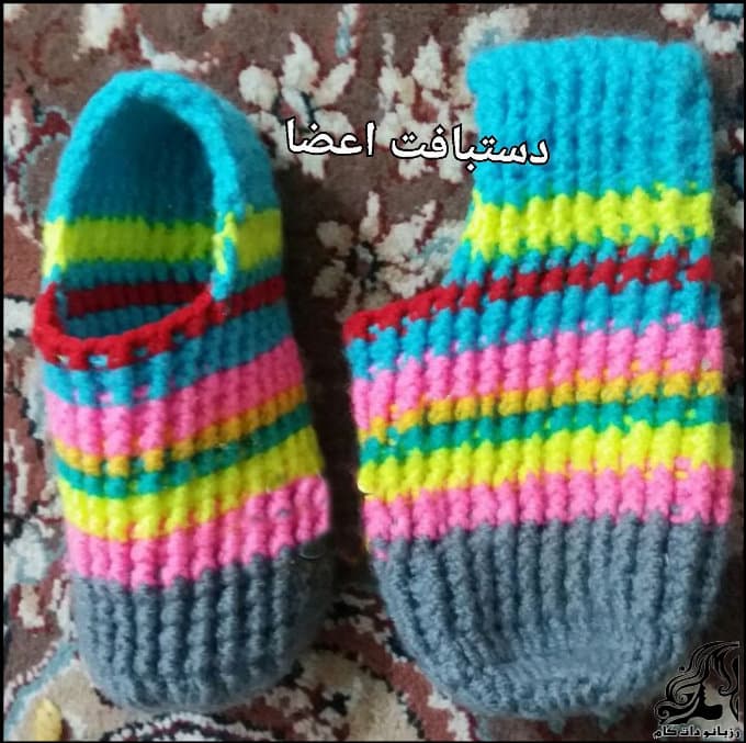 https://up.rozbano.com/view/3532479/Rainbow%20baby%20slippers.jpg