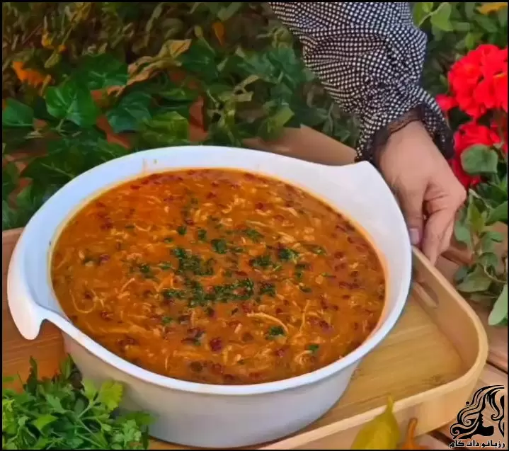 https://up.rozbano.com/view/3929204/Restaurant%20autumn%20soup%20recipe.webp