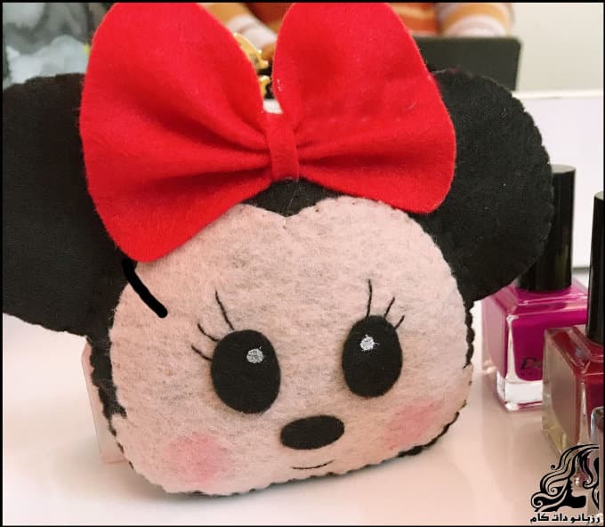 https://up.rozbano.com/view/3329398/Sewing%20Mickey%20Mouse%20felt%20bag.jpg