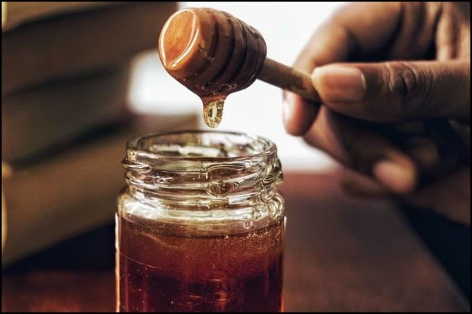 https://up.rozbano.com/view/3249296/Signs%20of%20honey%20being%20counterfeit.jpg