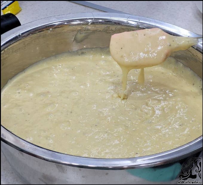 https://up.rozbano.com/view/3507184/Simple%20Vanilla%20Cake%20Recipe.jpg