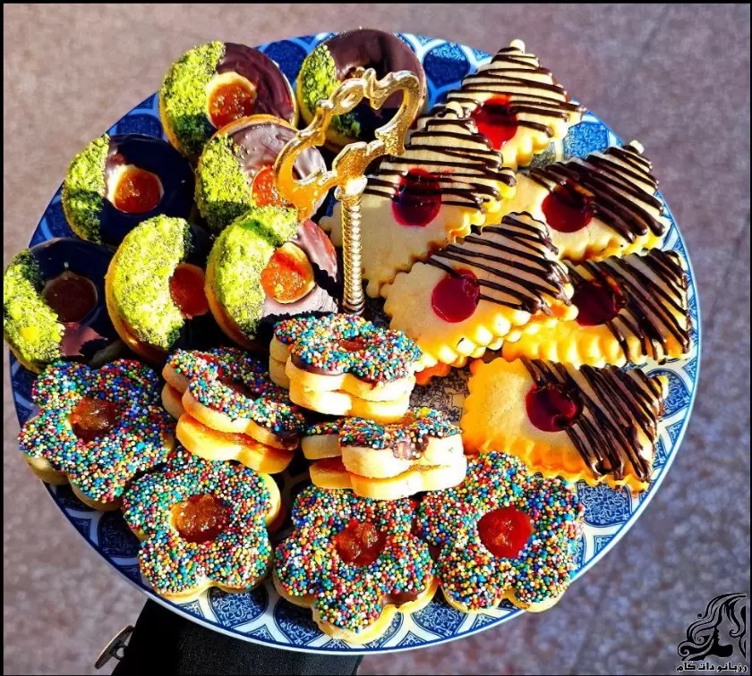 http://up.rozbano.com/view/3994653/Soft%20Jam-Filled%20Cookies%20Recipe%20Bakery%20Style%20at%20Home.webp