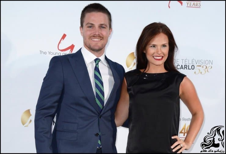 عکس استیفن امل (Stephen Amell) در کنار همسرش