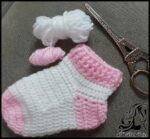 بافتنی و آموزش رج به رج بافت جوراب نوزاد - The20texture20of20baby20socks 01