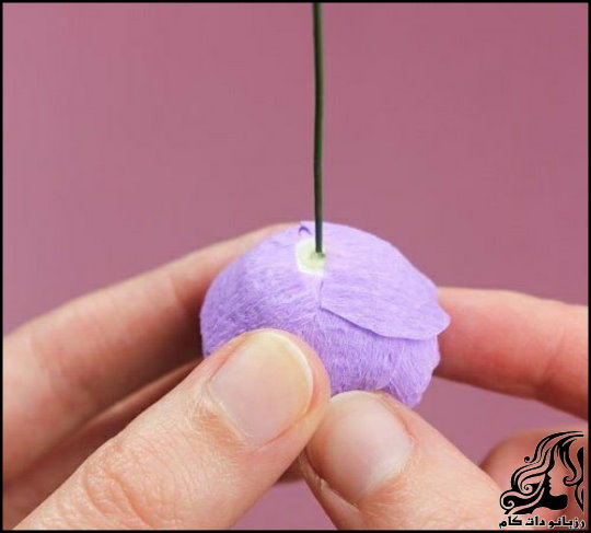 https://up.rozbano.com/view/3525101/Tutorial%20on%20how%20to%20make%20a%20ball%20rose%20with%20paper-16.jpg