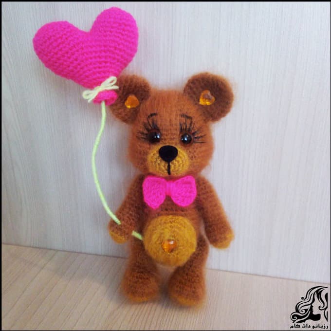 https://up.rozbano.com/view/3075291/Valentine%20Bear%20Doll.jpg