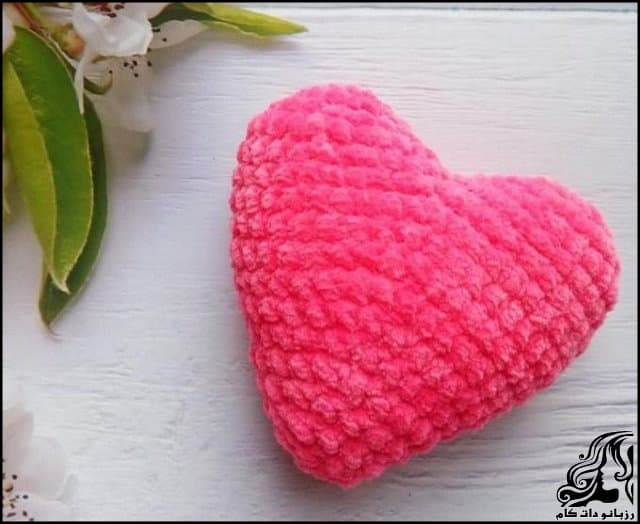 https://up.rozbano.com/view/3077042/Valentine%20rabbit%20doll%20texture-01.jpg