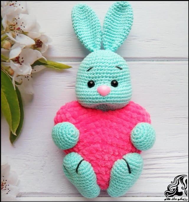 https://up.rozbano.com/view/3077041/Valentine%20rabbit%20doll%20texture.jpg