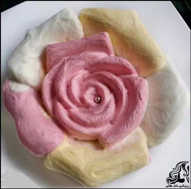 https://up.rozbano.com/view/3785878/Yalda%20special%20molded%20wool%20recipe.webp