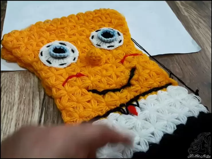 https://up.rozbano.com/view/3825572/crochet%20Sponge%20Bob%20Leaf%20tutorial.webp