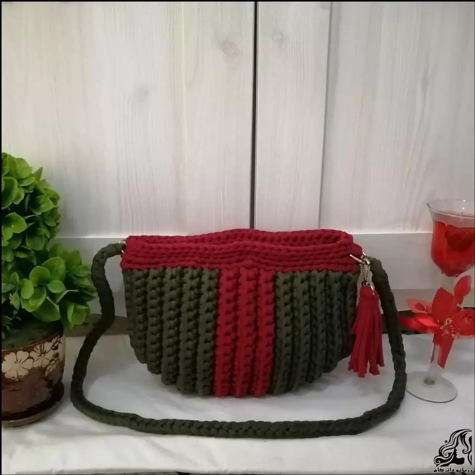 https://up.rozbano.com/view/3931605/crochet%20Stylish%20and%20simple%20handmade%20girls%20bag%20tutorial-02.webp