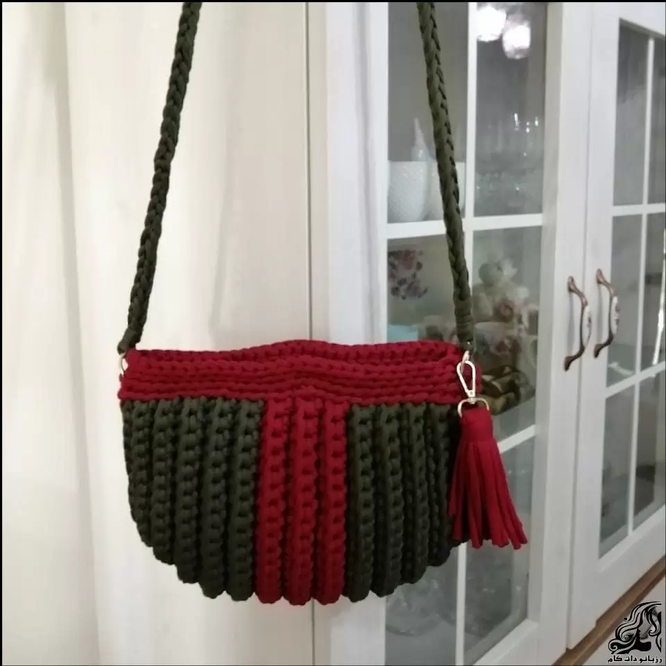 https://up.rozbano.com/view/3931601/crochet%20Stylish%20and%20simple%20handmade%20girls%20bag%20tutorial.webp