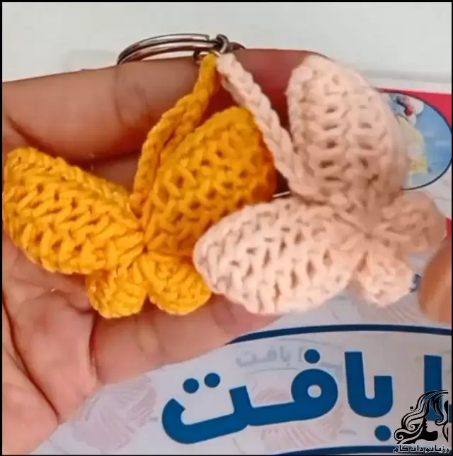 https://up.rozbano.com/view/3880231/crochet%20butterfly%20keychain%20tutorial.webp