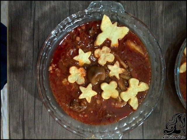 ایده زیبای تزئین خورش قیمه با سیب زمینی به شکل گل و پروانه