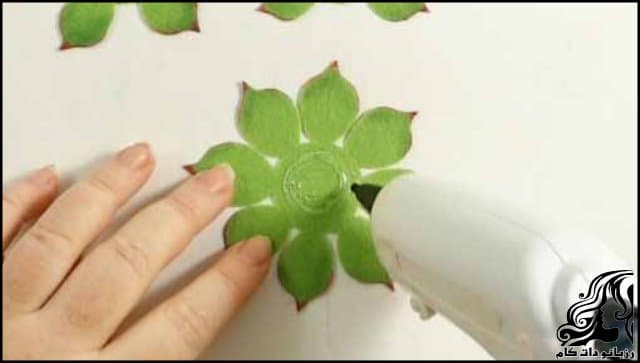 https://up.rozbano.com/view/3031174/how%20to%20make%20felt%20succulent%20flowers-03.jpg