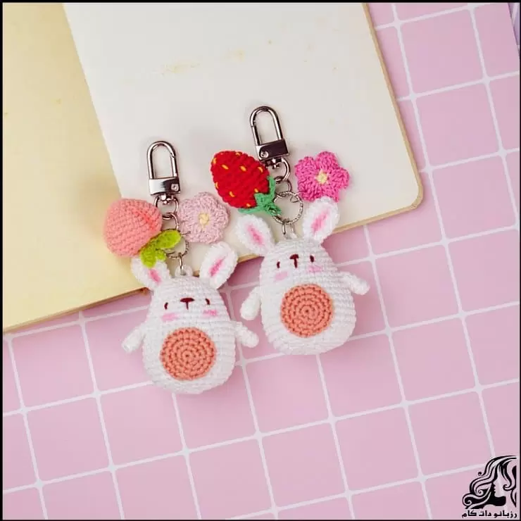 https://up.rozbano.com/view/3757022/rabbit%20bunny%20crochet%20doll%20keyring-05.webp
