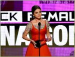 سلنا گومز در مراسم Amercan Music Award 2016 - rozbano 06 4 3