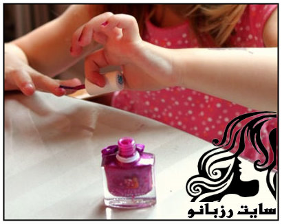 لاكزدن و عوارض آن بر ناخنهای كودكان - rzbano 135