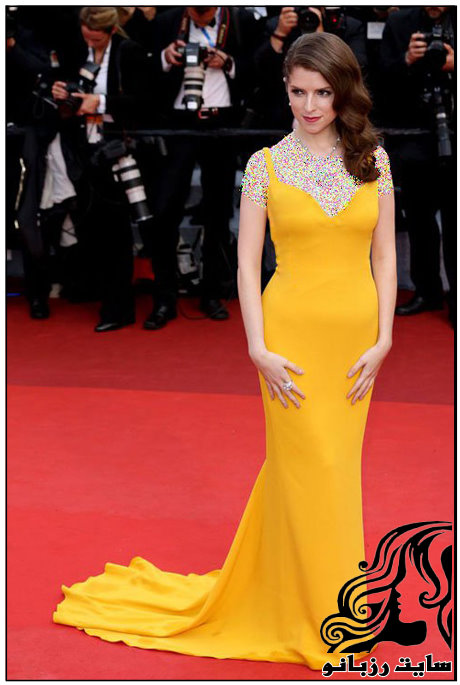 لباس آنا کندریک Anna Kendrick از طراحی های استلا مک کارتنی Stella McCartney