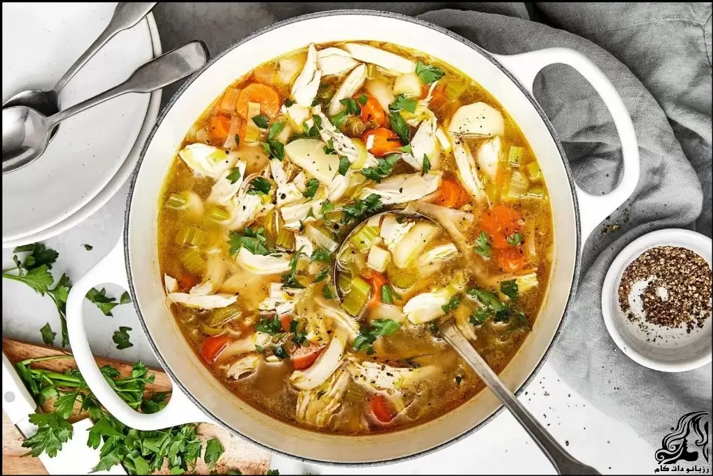 سوپ مرغ و سبزیجات برای سرماخوردگی خوشمزه و مفید