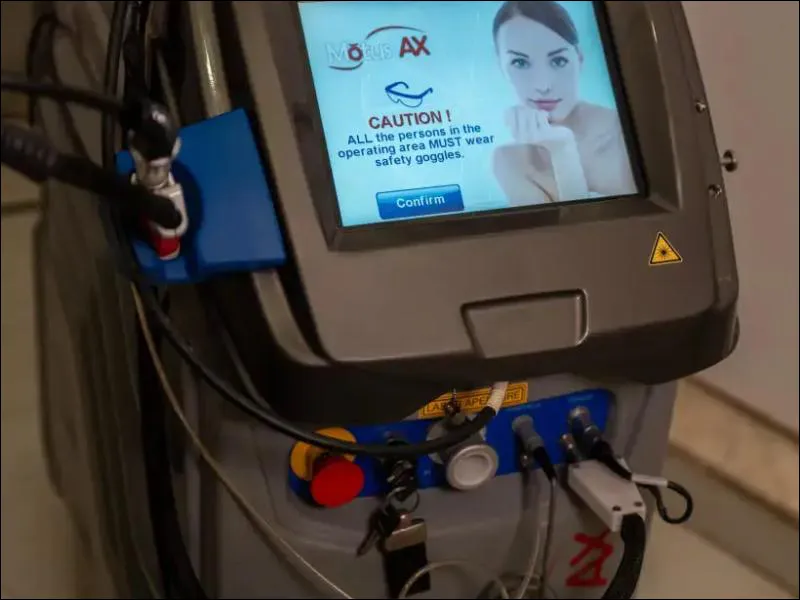 لیزر موهای زائد الکساندرایت موتوس