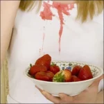 5 روش موثر برای پاک کردن لکه میوه های تابستانی