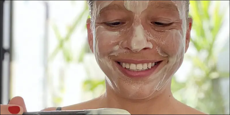 روش درست تهیه و استفاده از ماسک عسل، روغن زیتون و وازلین