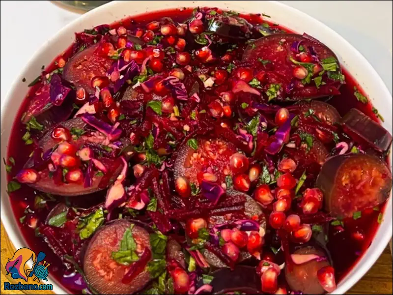 طرز تهیه ترشی پاییزی انار و لبو خانگی خوش رنگ