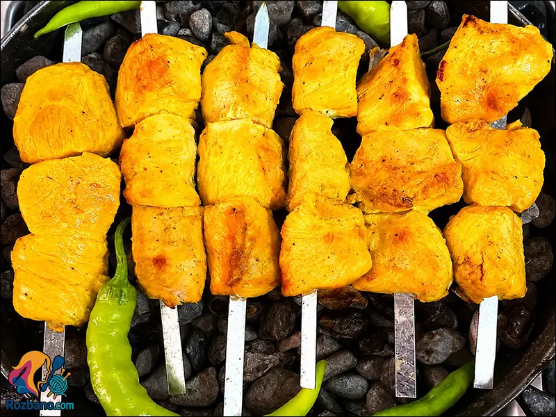 طرز تهیه جوجه سنگی در خانه بدون فر و منقل مرحله به مرحله