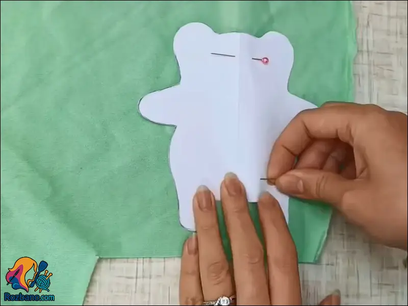 آموزش کامل دوخت عروسک قورباغه با نمد و پارچه