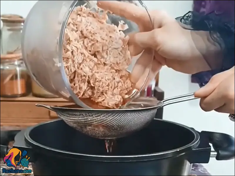 آموزش کامل طرز تهیه شربت گل محمدی اصل