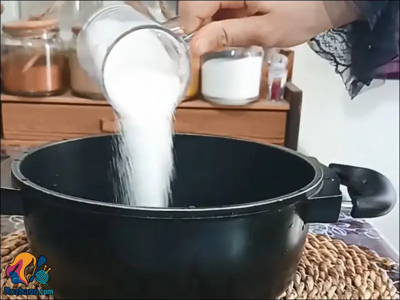 آموزش کامل طرز تهیه شربت گل محمدی اصل