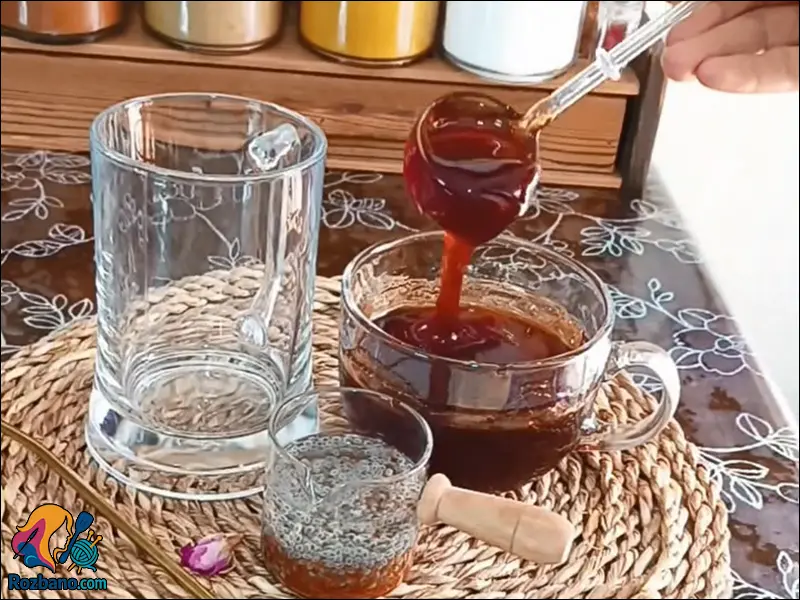 آموزش گام به گام طرز تهیه شربت گل محمدی خانگی