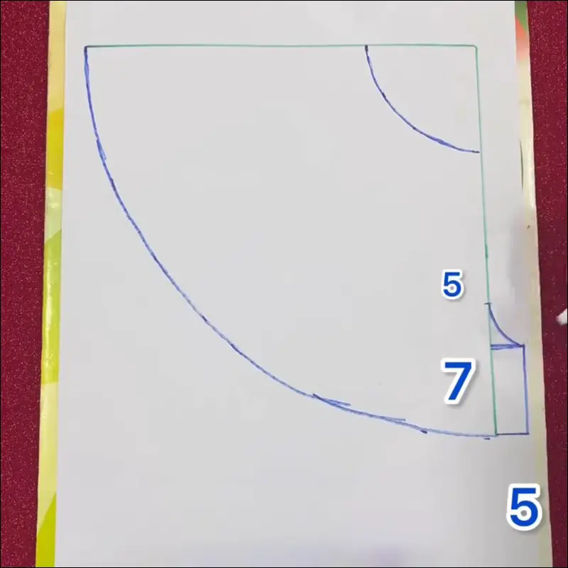 رسم منحنی فاق پشت شلوارک کلوش