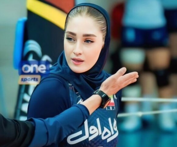 نگاهی به کیک تولد لوزی آیتک سلامت کاپیتان چشم آبی تیم ملی والیبال بانوان و رقیب زهرا گونش/ مبارکا باشه