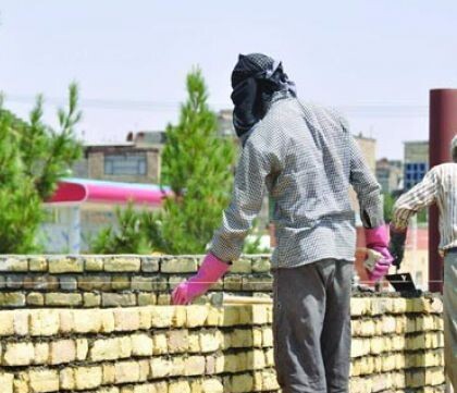 خلاقیت خنده دار اُوستا بَنّا با احداث توالت روباز در ورودی خانه حماسه آفرید/به این باید دکتری افتخاری بدن! +عکس