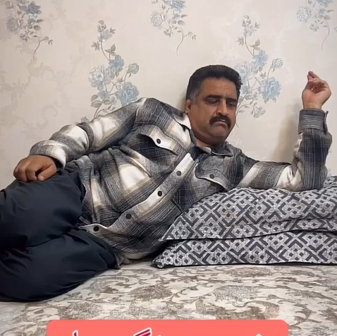 خلاقیت خنده دار پدر ایرانی برای نشان دادن وضعیت حساب بانکی اش حماسه آفرید+ویدئو/ماشالا به این هنر و استعداد