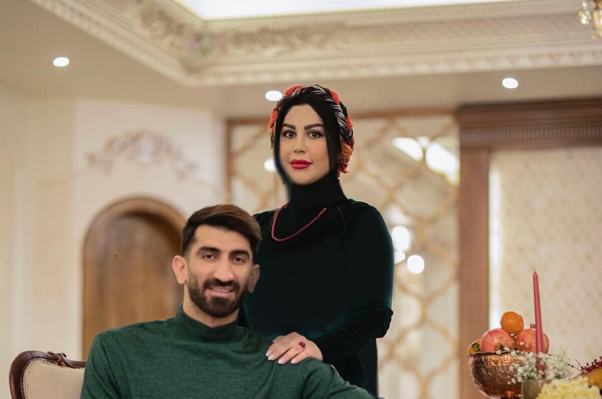 نگاهی به چیدمان شیک و زیبای میز شب یلدای اکرم بانو، همسر علیرضا بیرانوند در خانه لوکس و دلبازش؛ سلیقه بیستِ بیست👌 + عکس