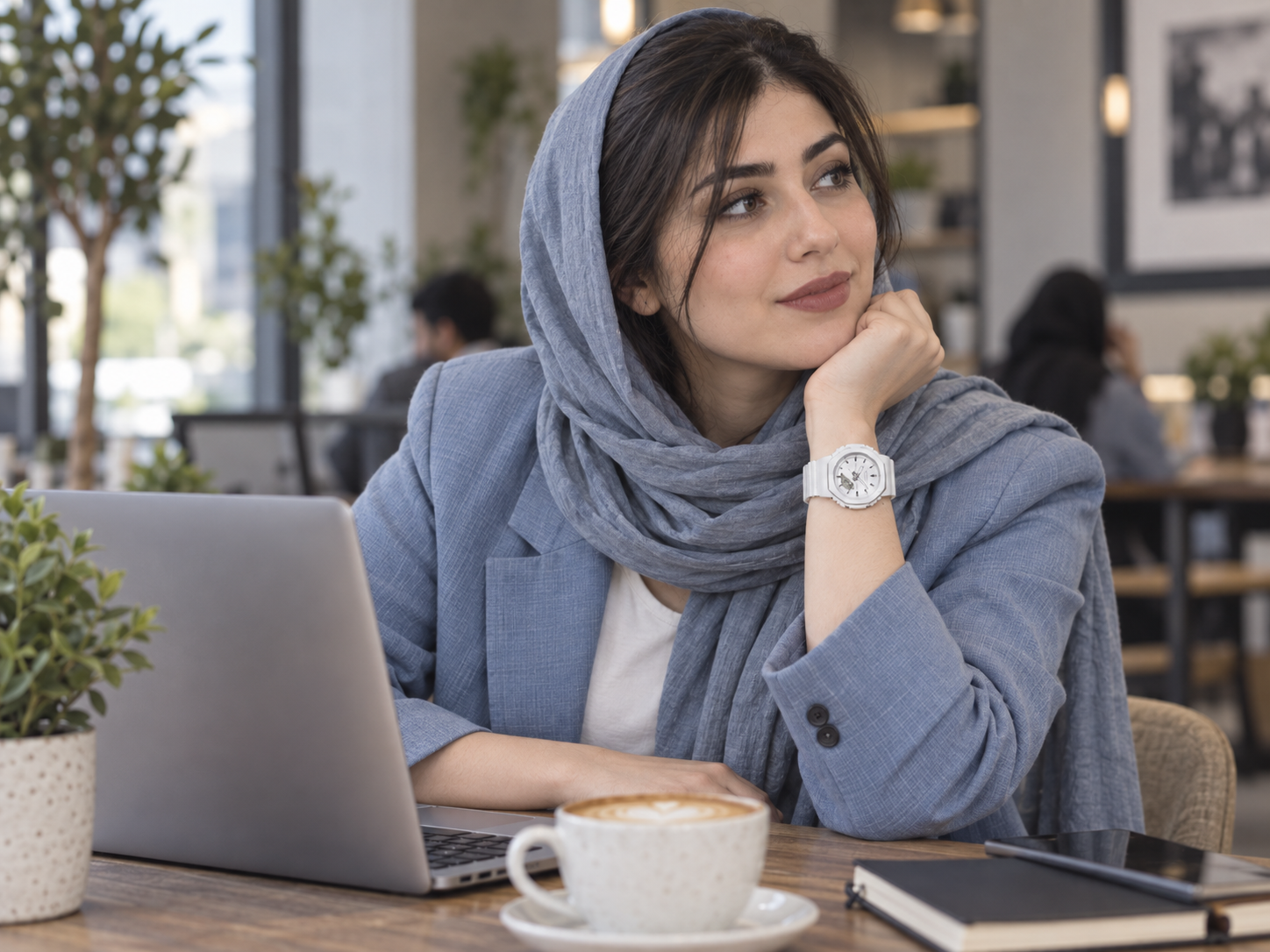 ساعت زنانه بند چرمی بهتر است یا بند فلزی؟ راهنمای انتخاب بر اساس استایل - E6P39cTs2gYffi5WAr0dOppKkrRBcN5Z0poKOnjX