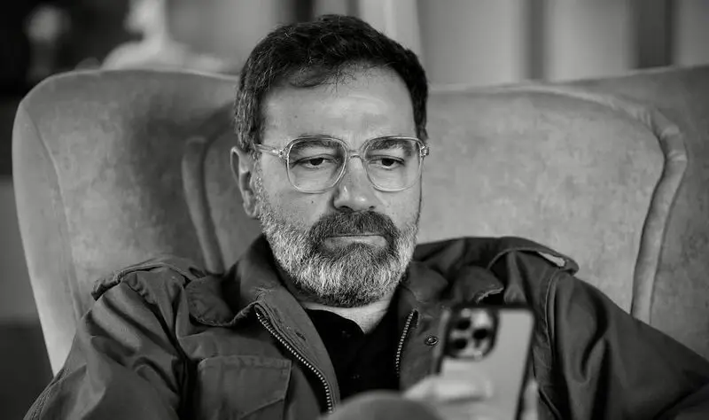 نگاهی به چیدمان شاهانه و ایرانی‌پسند خانه آرش مجیدی، بازیگر سریال دلدادگان / عکس ها - آرشمجیدی 2