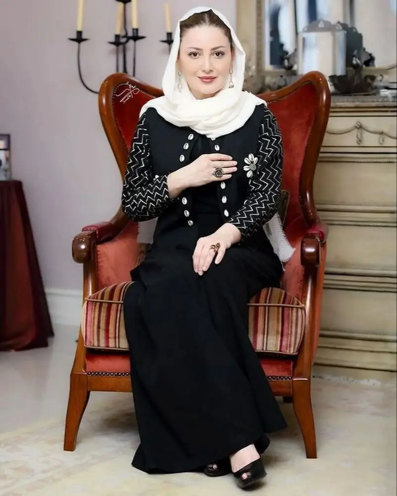 عکس ها / نگاهی به چیدمان و دکوراسیون ترسناک و خلاقانه خانه شیلا خداداد و شوهر ثروتمندش / از ارواح پنهان آینه ای تا مبلمان مبلمان سلطنتی شیک - شیلاخداداد 3